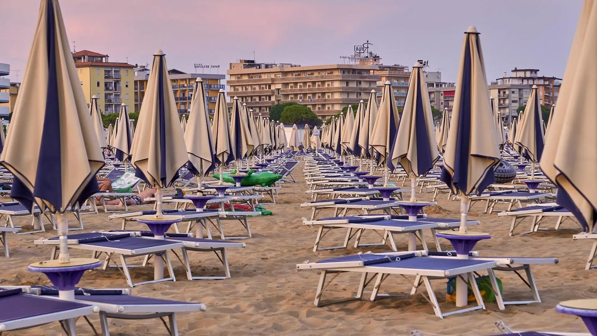 Comfortable Apartment Overlooking The Sea Bibione Italy