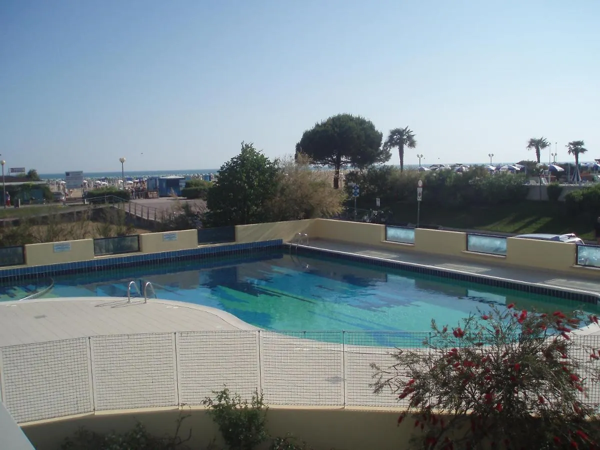 Comfortable Apartment Overlooking The Sea Bibione