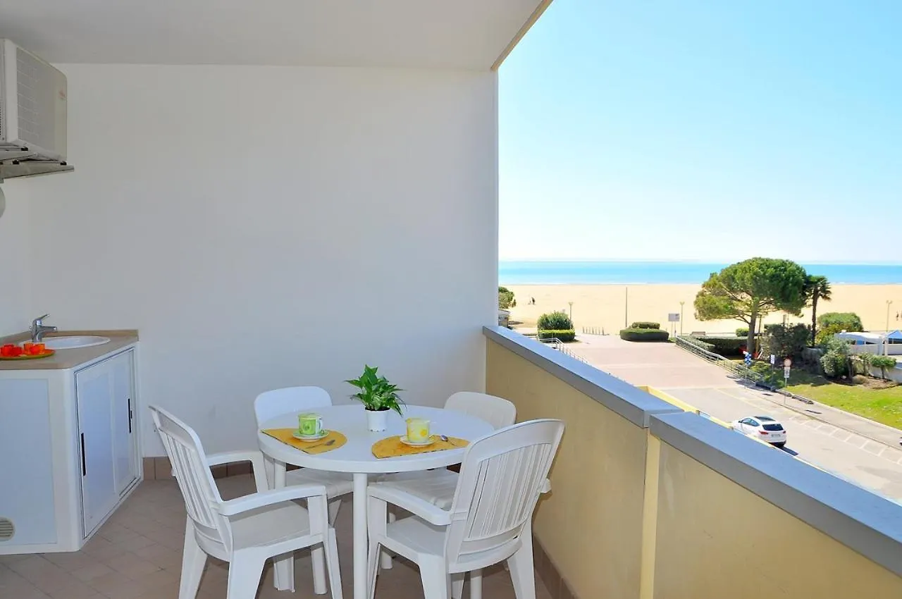 Comfortable Apartment Overlooking The Sea Bibione