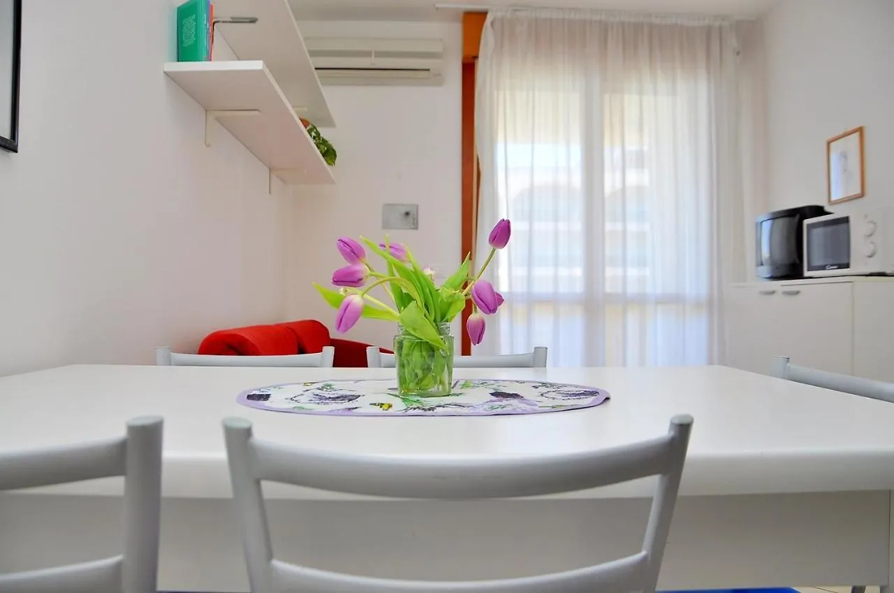 Comfortable Apartment Overlooking The Sea Bibione
